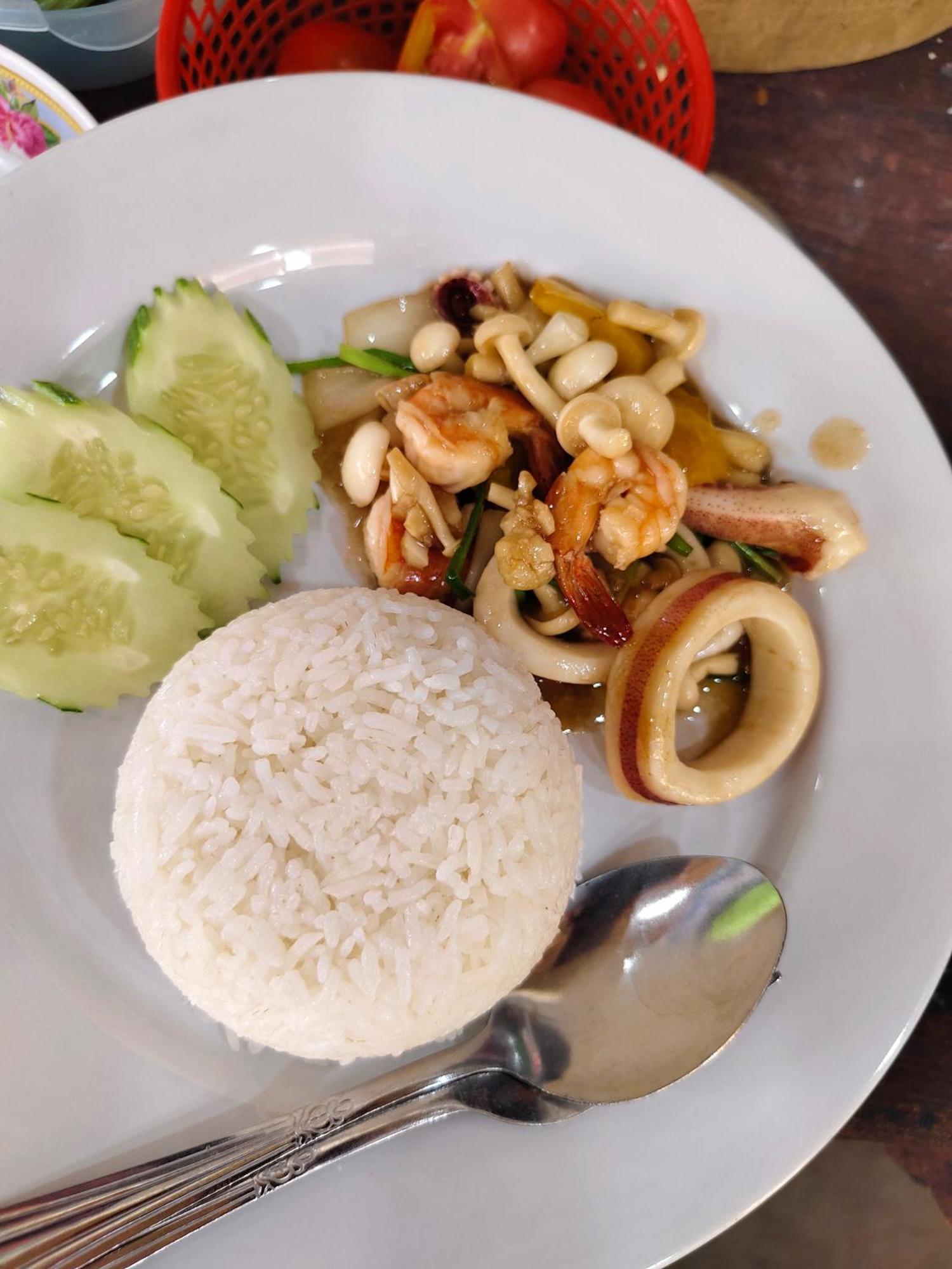 Yuri Guesthouse Jomtien Beach Dış mekan fotoğraf